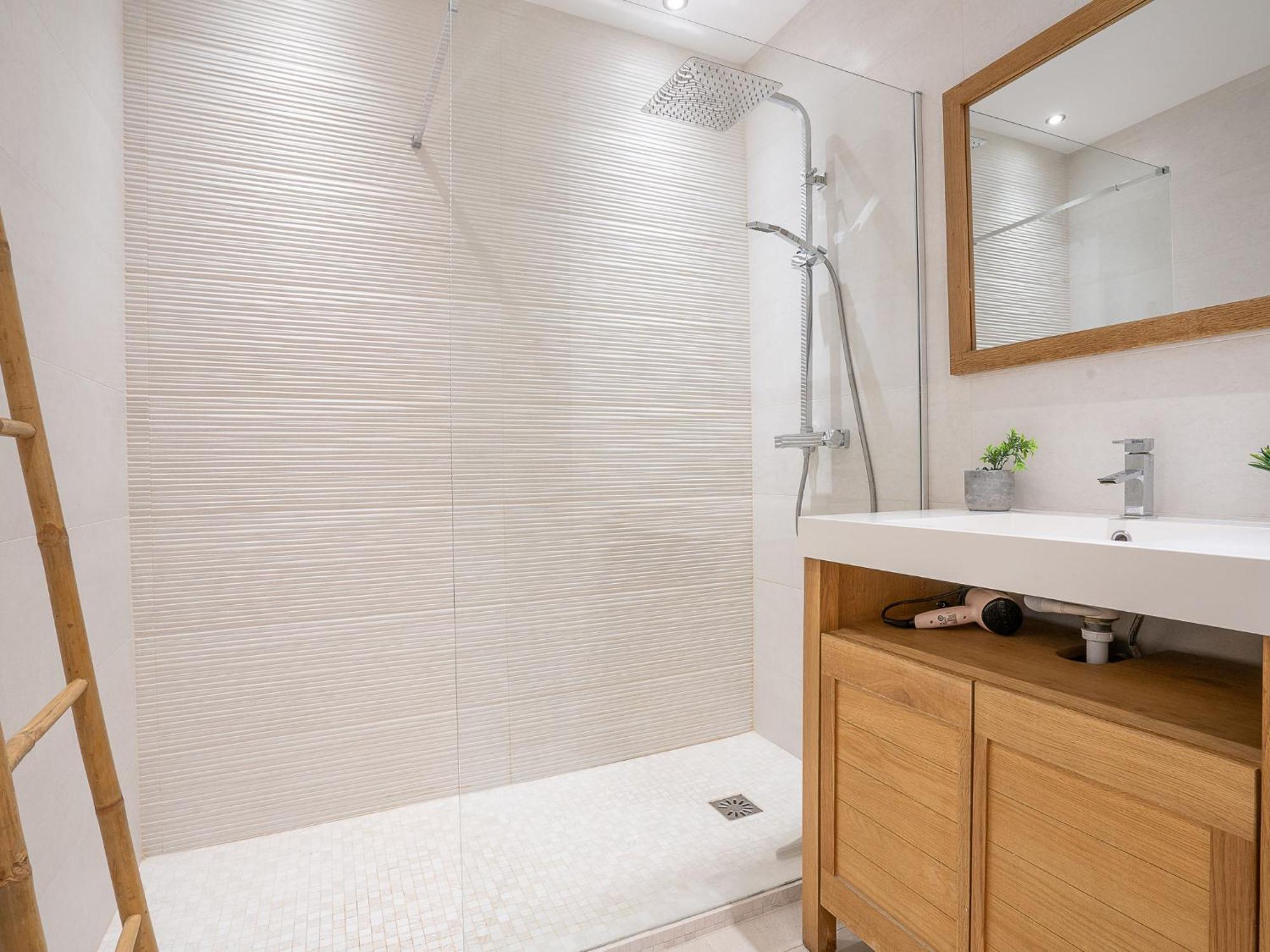 Apartment Les Aliscamps By Interhome Канни Екстер'єр фото